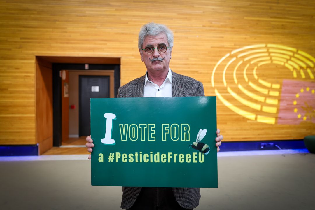 Je vote pour une Europe sans pesticides.